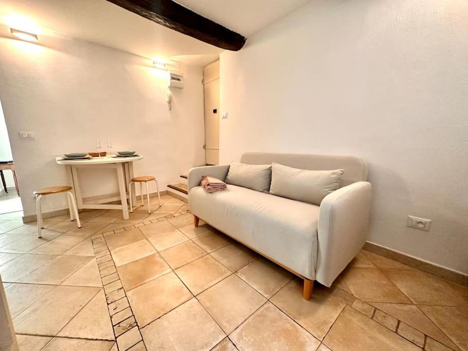 Un Petit Coin Proche De La Mer Menton Exterior photo